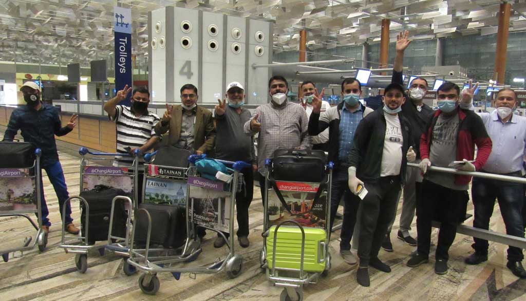 Return of 11 Stranded Pakistanis from Singapore - High ...